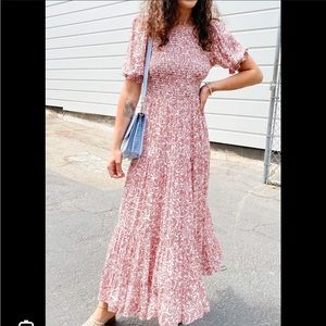 Lisa Says Gah Auguste Freya Lise Sleeved
Maxi Dress